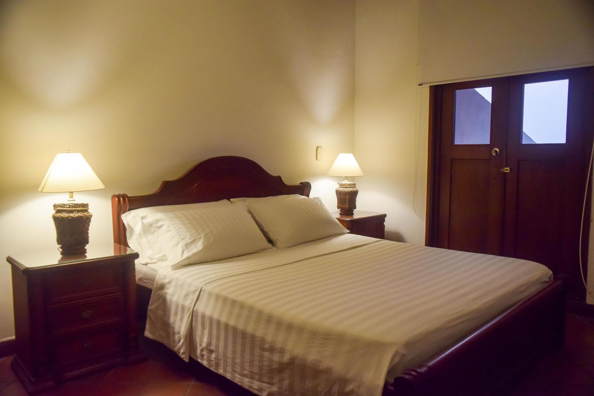 Hotel Colina De San Antonio Cali Exterior photo